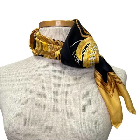 Vintage 90’s Salvatore Ferragamo Black & Gold Rooster Chicken Silk Scarf - Picture 7 of 8